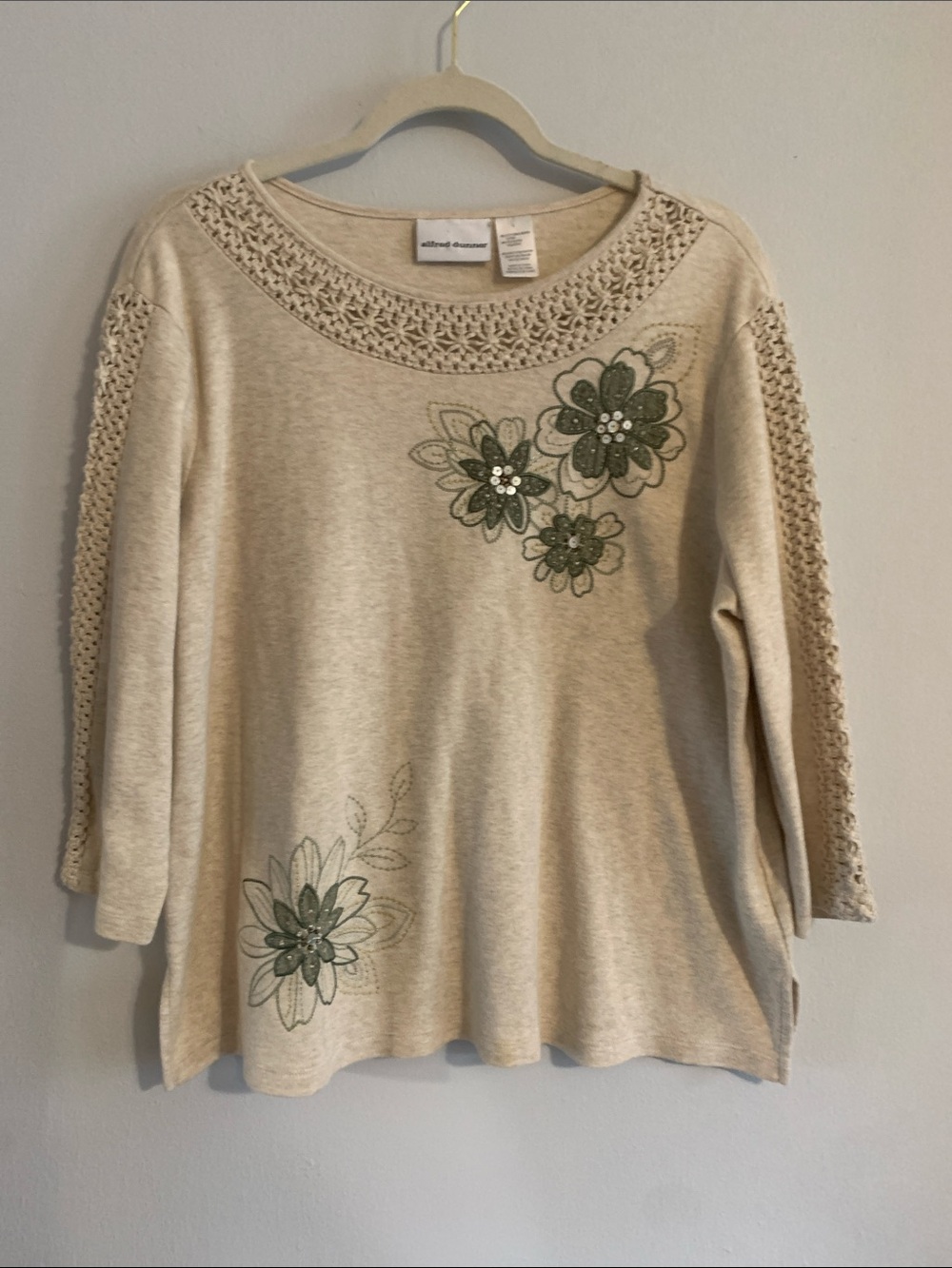 ALFRED DUNNER Cream Top with Green Floral Accent